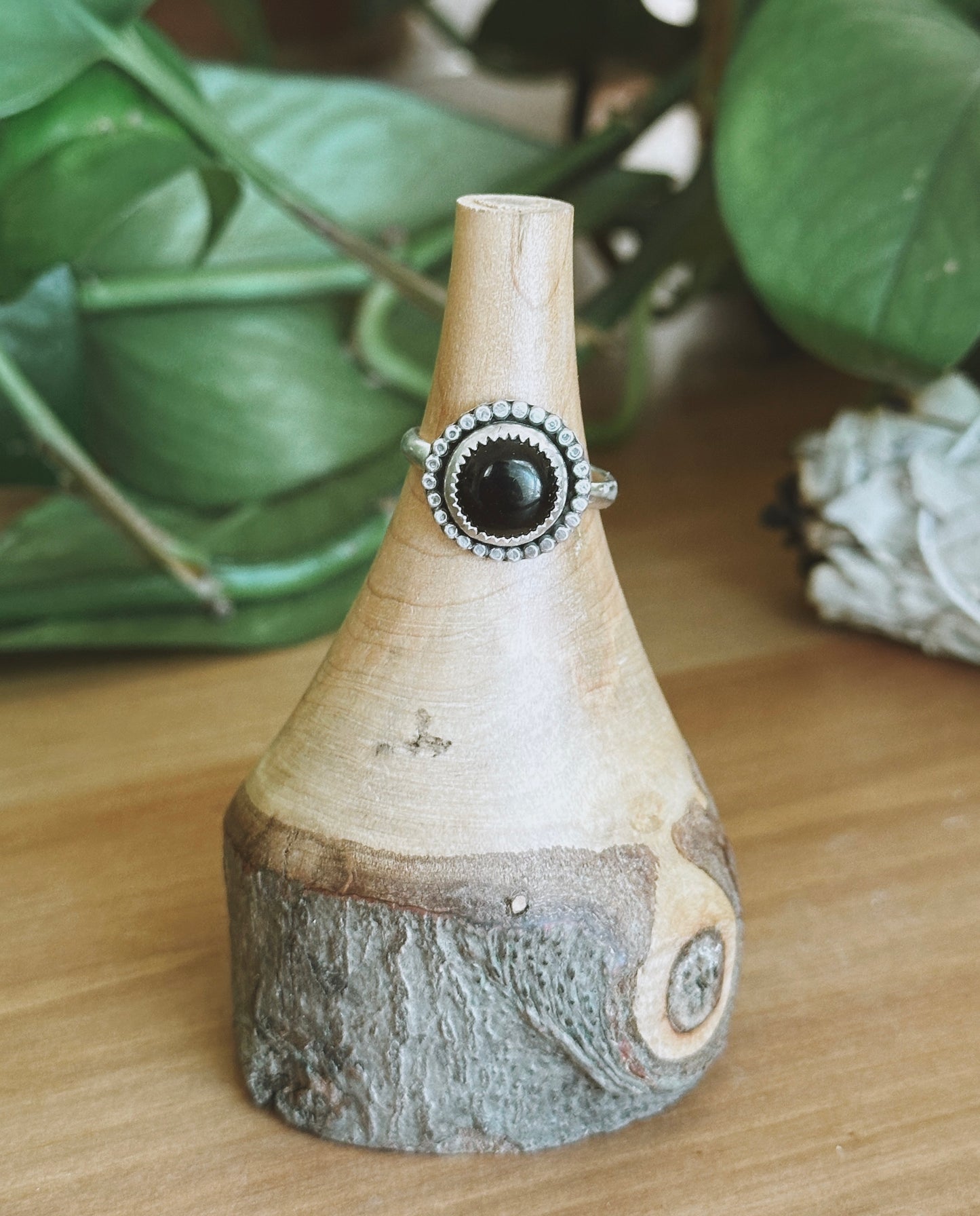 Onyx Dot Ring