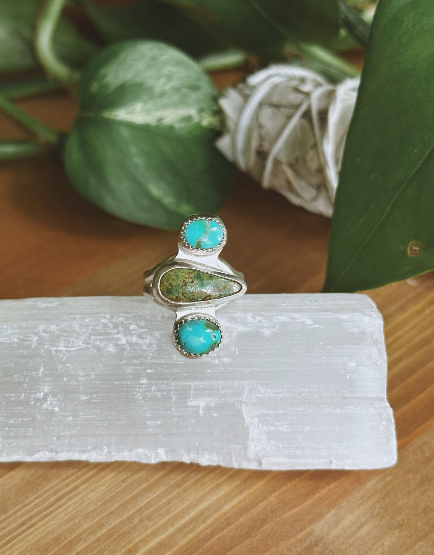 Triple Stone Ring <Size 6>